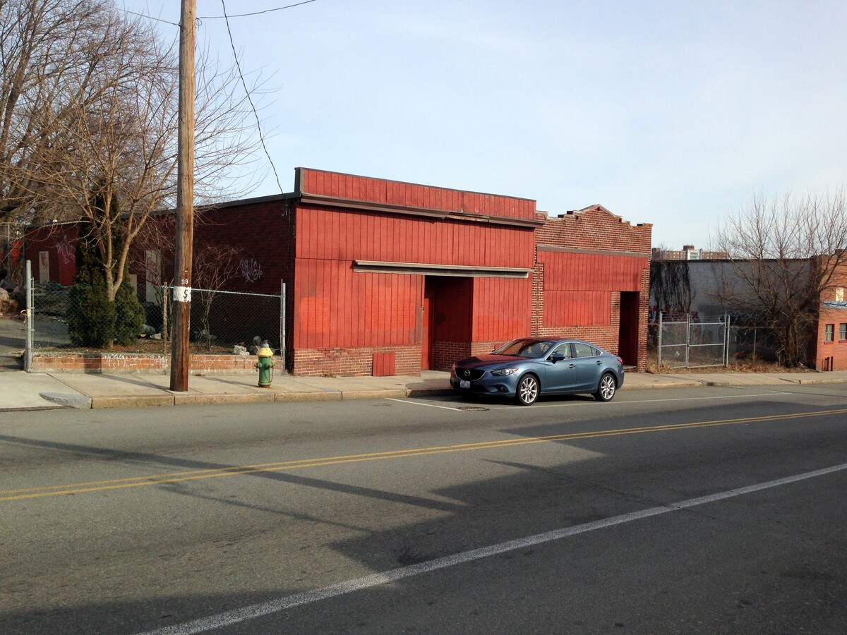 151 Manton Ave, Providence, RI 02909