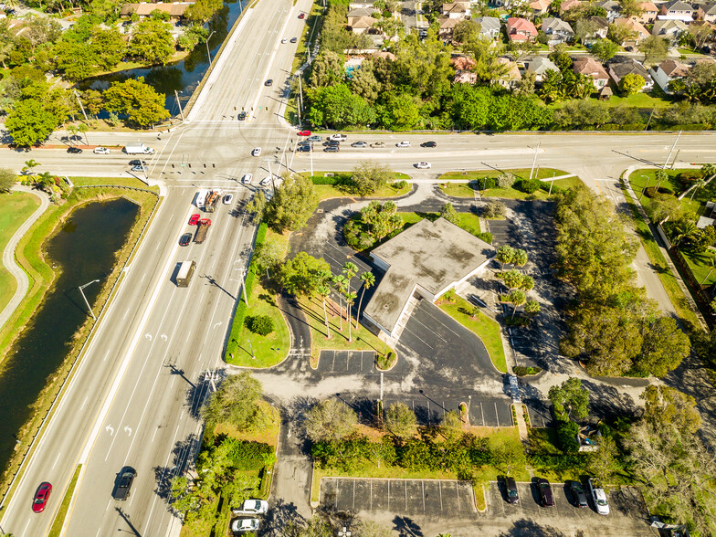 10000 Taft St, Pembroke Pines, FL for lease - Building Photo - Image 3 of 13