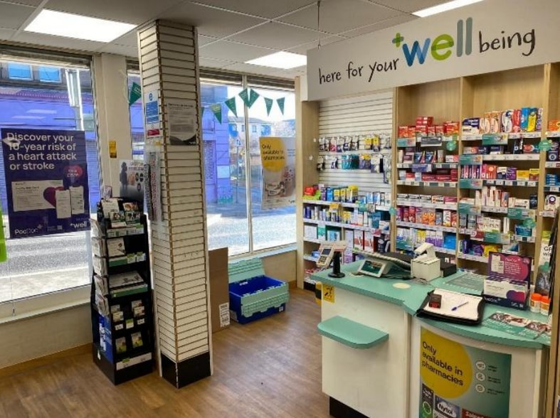 236 Hilltown, Dundee for sale - Interior Photo - Image 2 of 3