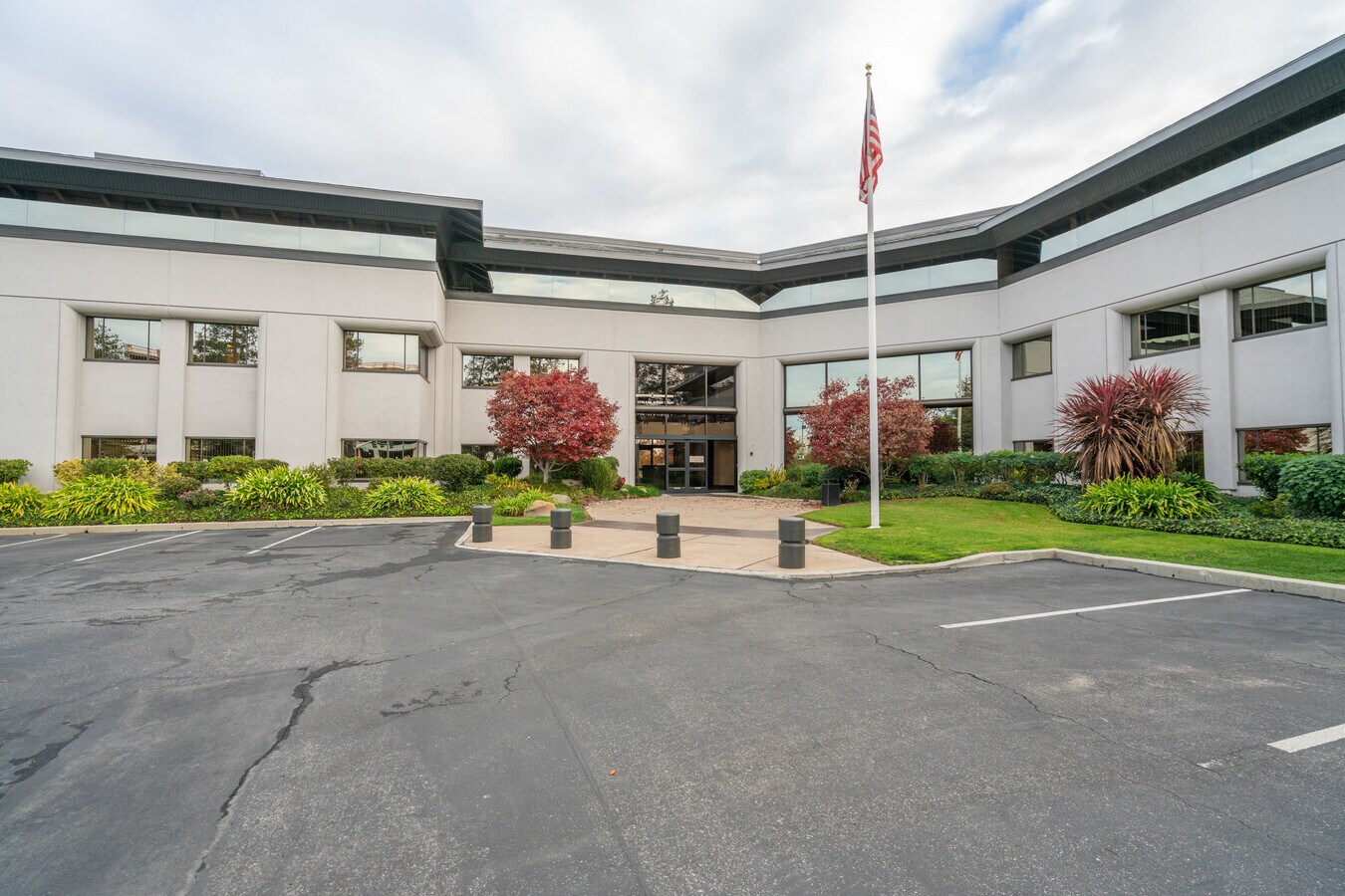 805 Veterans Blvd Redwood City Ca 94063 Peninsula Corporate Center Loopnet Com