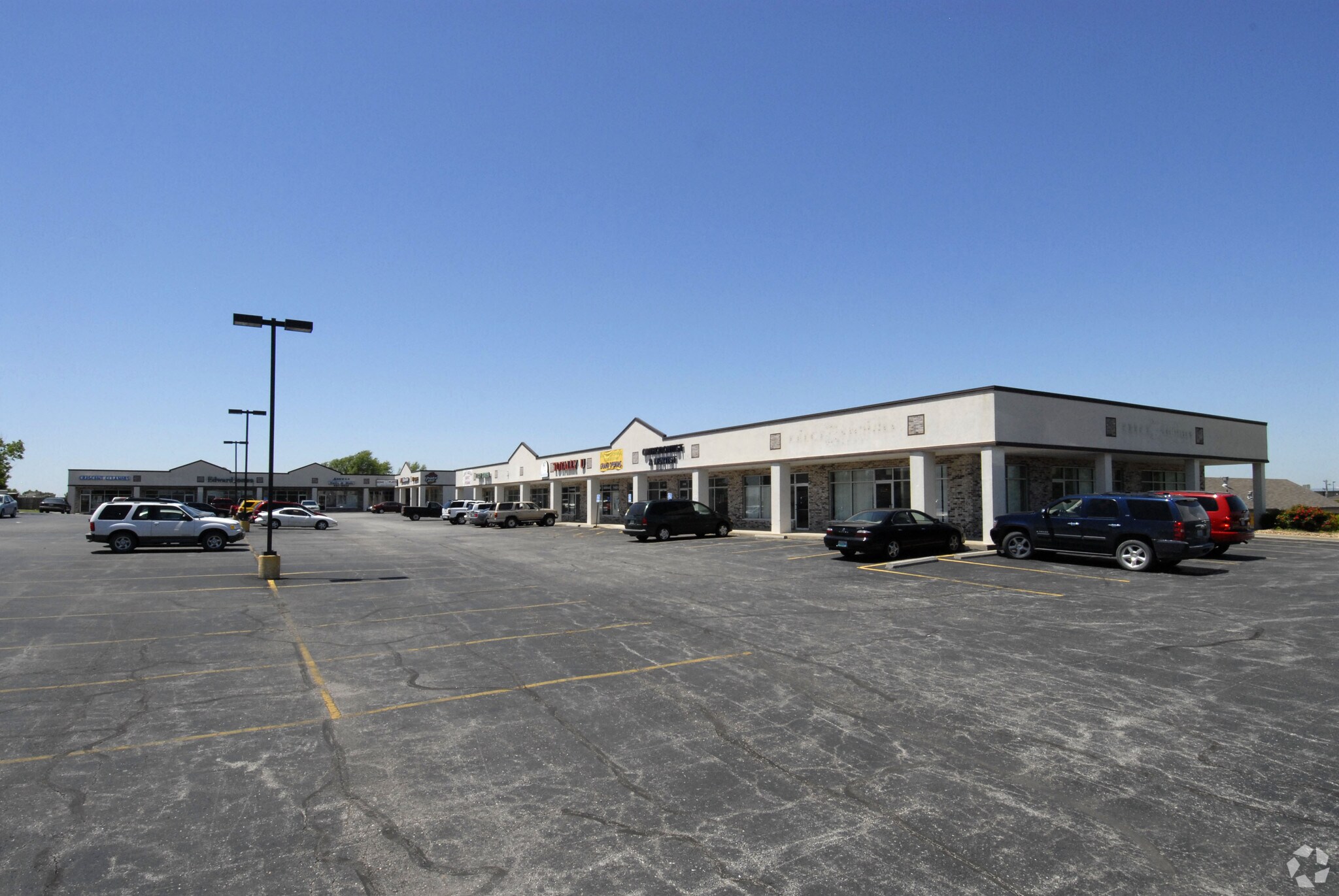 21072139 N State Route 7, Pleasant Hill, MO 64080