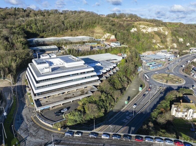 Channel View Rd, Dover for sale - Primary Photo - Image 1 of 9