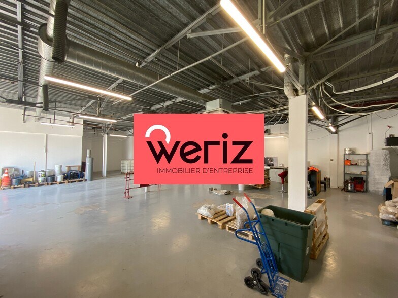 Industrial in Vitrolles for lease - Building Photo - Image 2 of 8