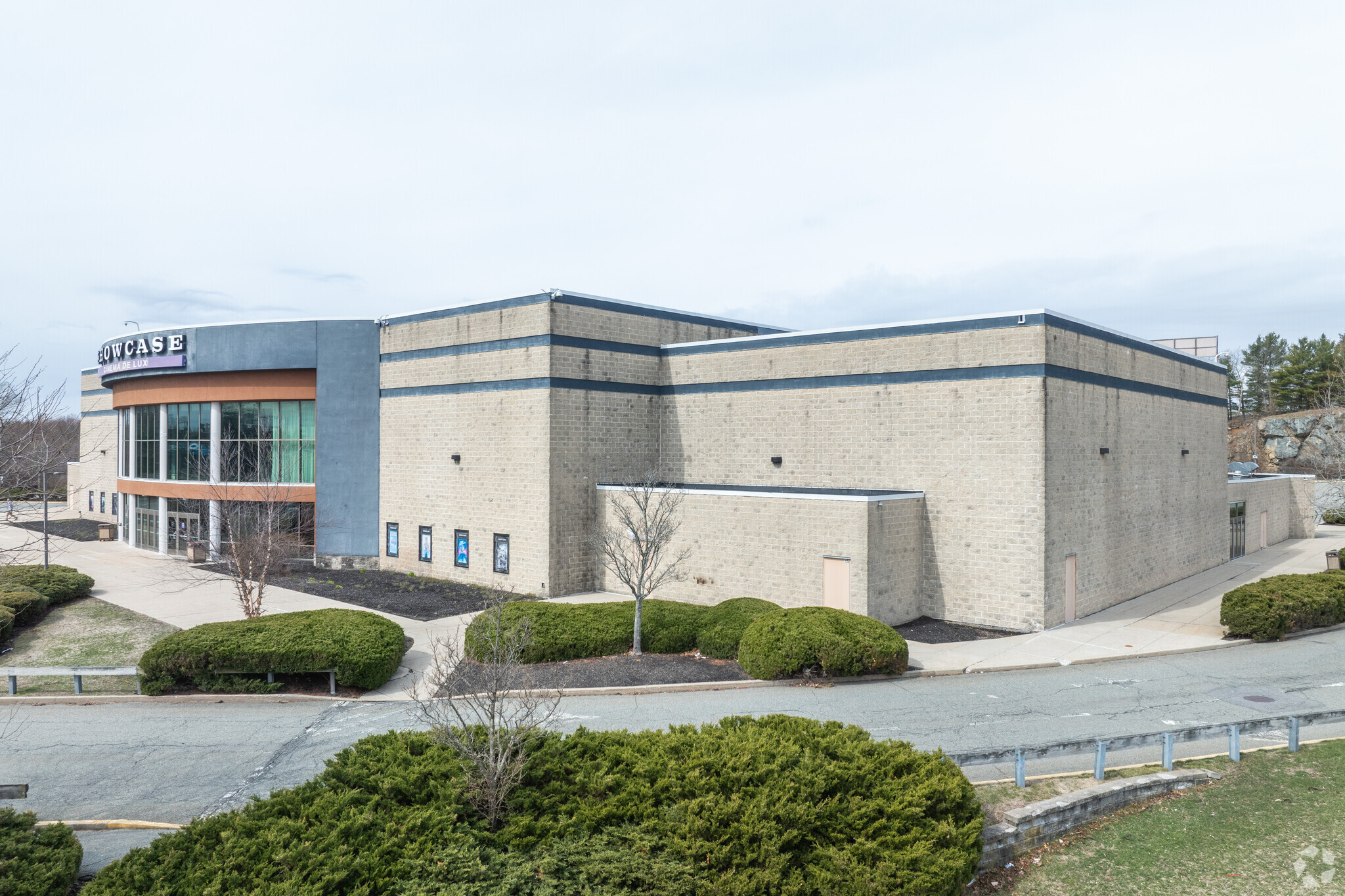 73 Mazzeo Dr, Randolph, MA for sale Primary Photo- Image 1 of 4