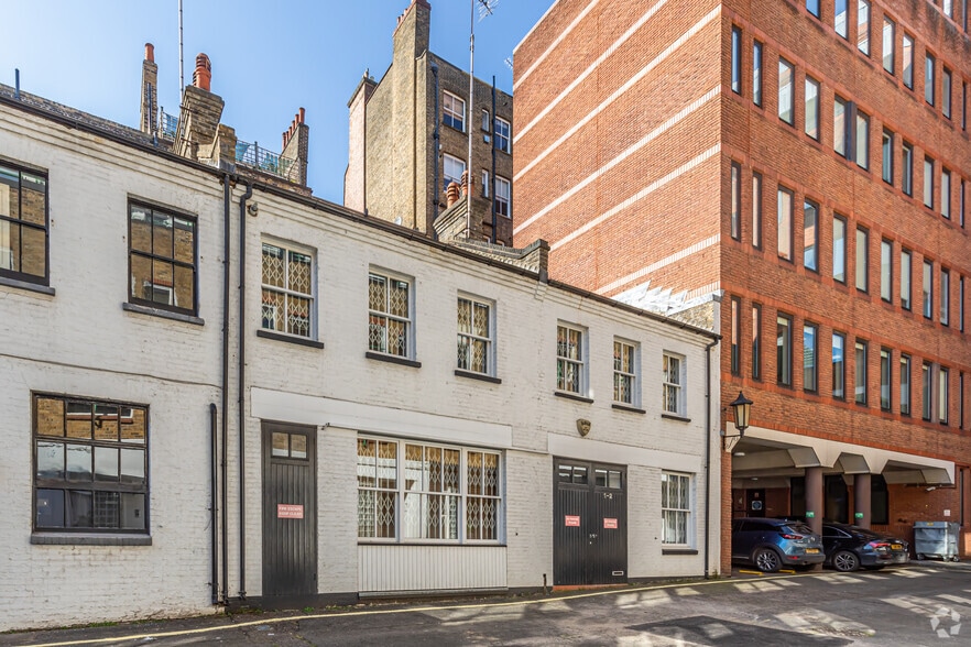 1-2 Jacobs Well Mews, London for sale - Primary Photo - Image 1 of 1
