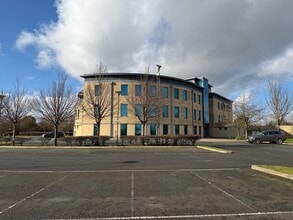 Lake View, Scarborough for sale Building Photo- Image 1 of 13