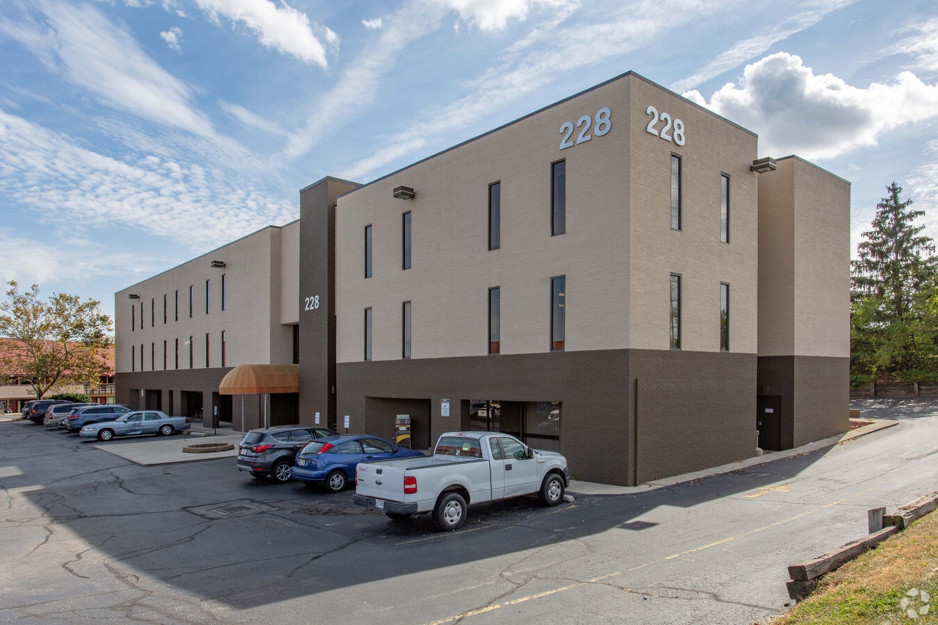 228 Byers Rd, Miamisburg, OH 45342