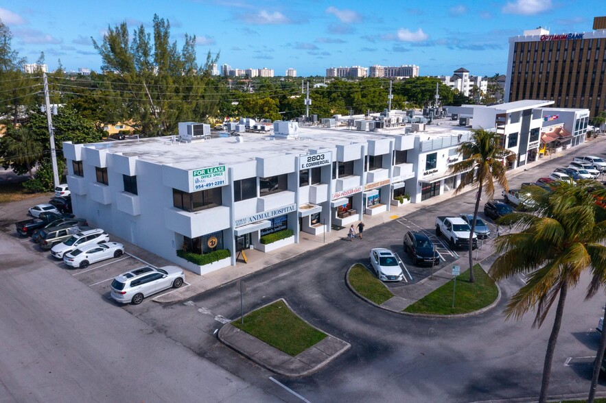 2801-2809 E Commercial Blvd, Fort Lauderdale, FL for lease - Building Photo - Image 1 of 31