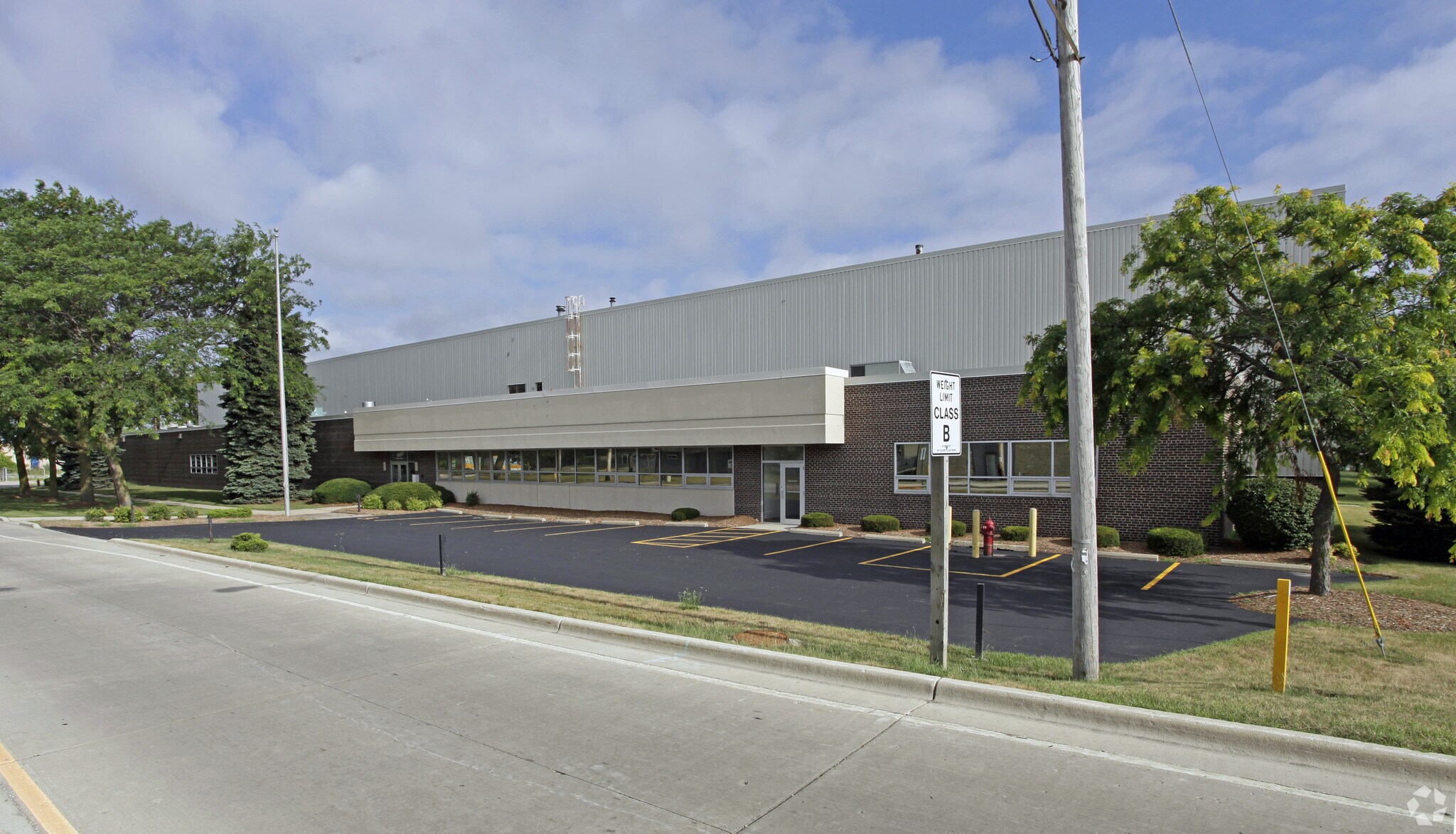 1901 Chicory Rd, Racine, WI for sale Primary Photo- Image 1 of 1