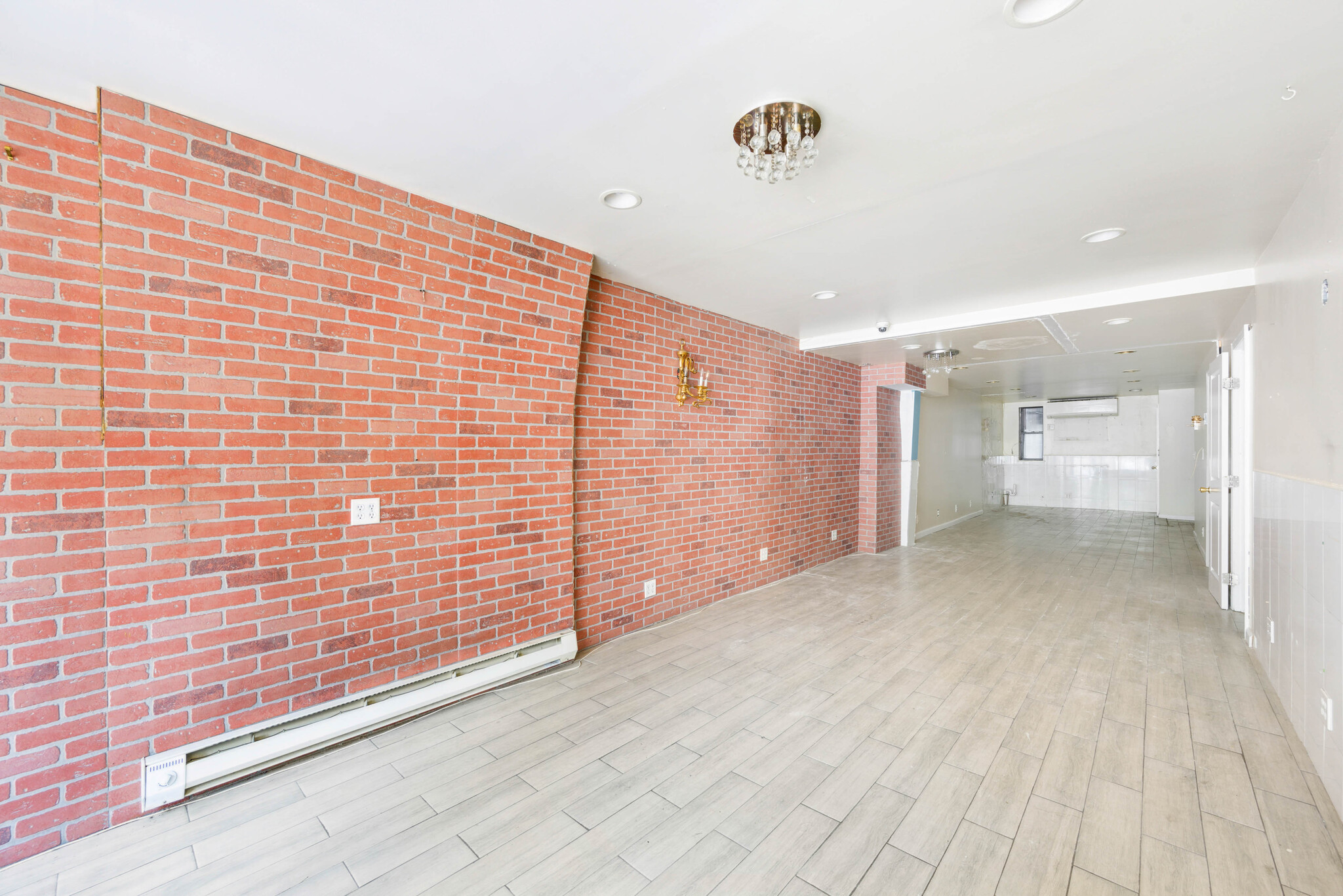 301 E Houston St, New York, NY for lease Interior Photo- Image 1 of 5