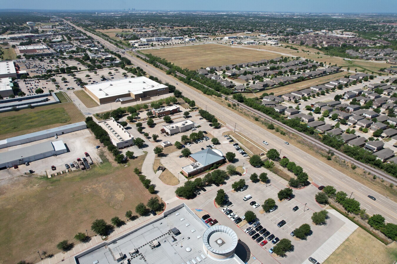 1901 S Main St, Keller, TX 76248