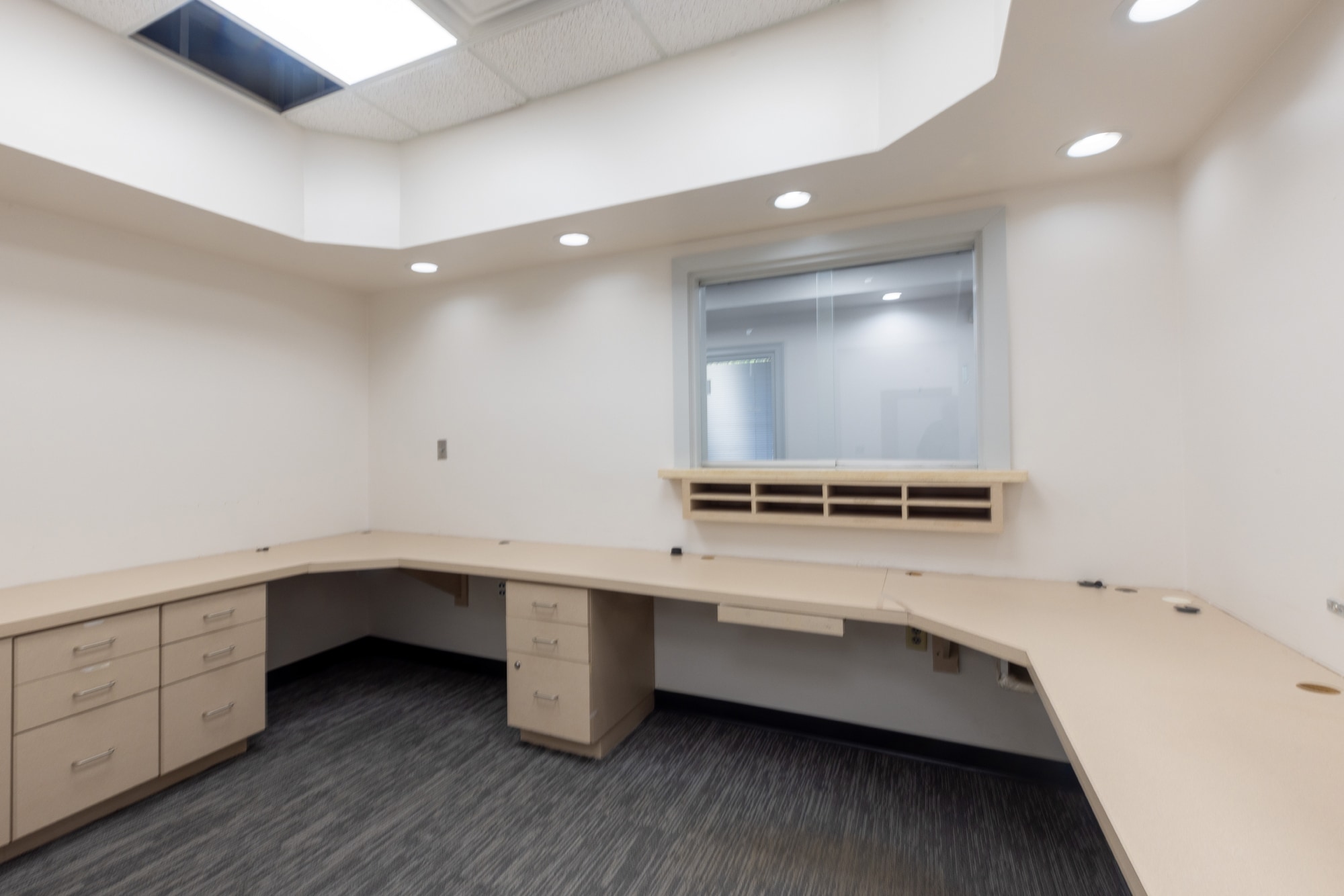 Suite G Interior Photo 1