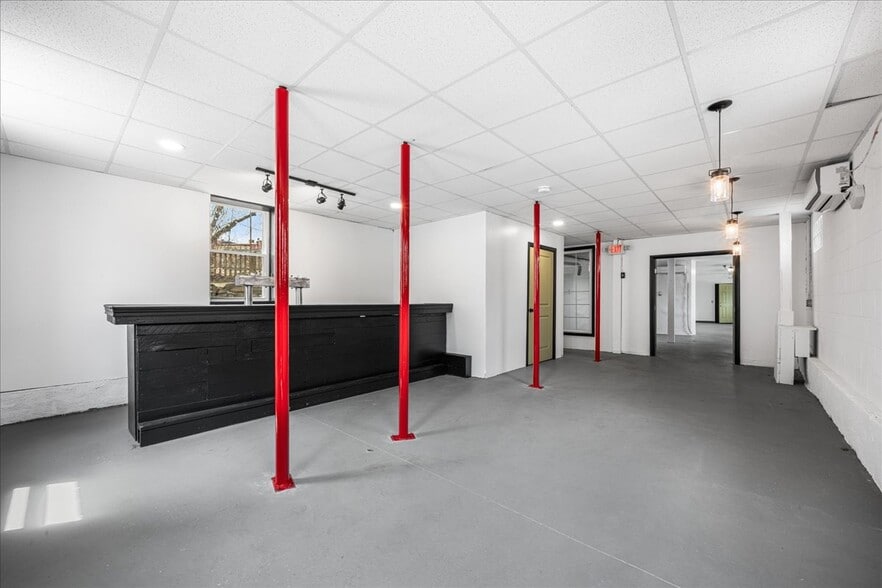 21 Furnace St, Danielson, CT for lease - Interior Photo - Image 1 of 26