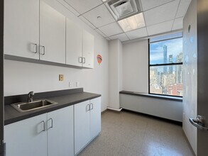380 Second Ave, New York, NY for lease Interior Photo- Image 2 of 7