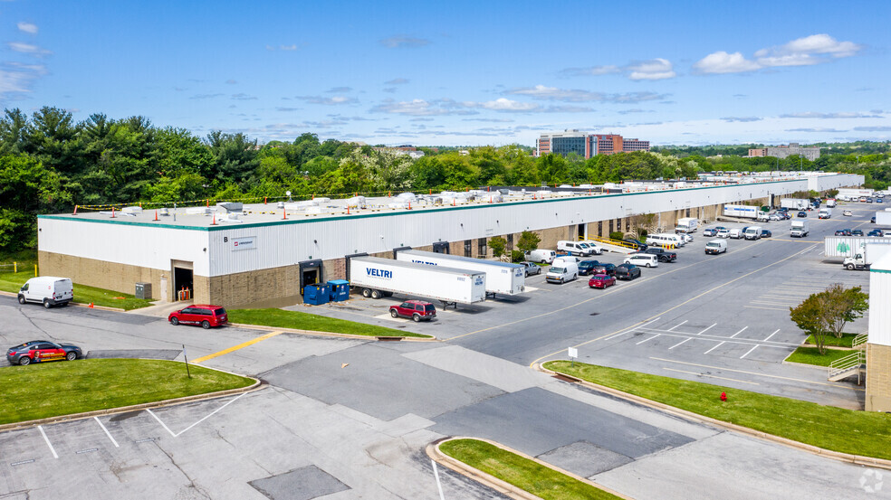 1100-1132 Wilso Dr, Baltimore, MD for lease - Building Photo - Image 1 of 4