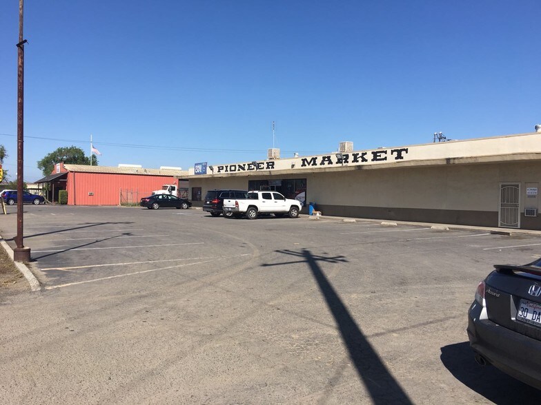 23519 Robertson Blvd, Chowchilla, CA for sale - Building Photo - Image 1 of 1