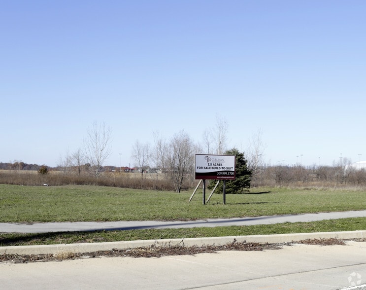 American Prairie Dr, Peoria, IL for sale - Primary Photo - Image 1 of 1