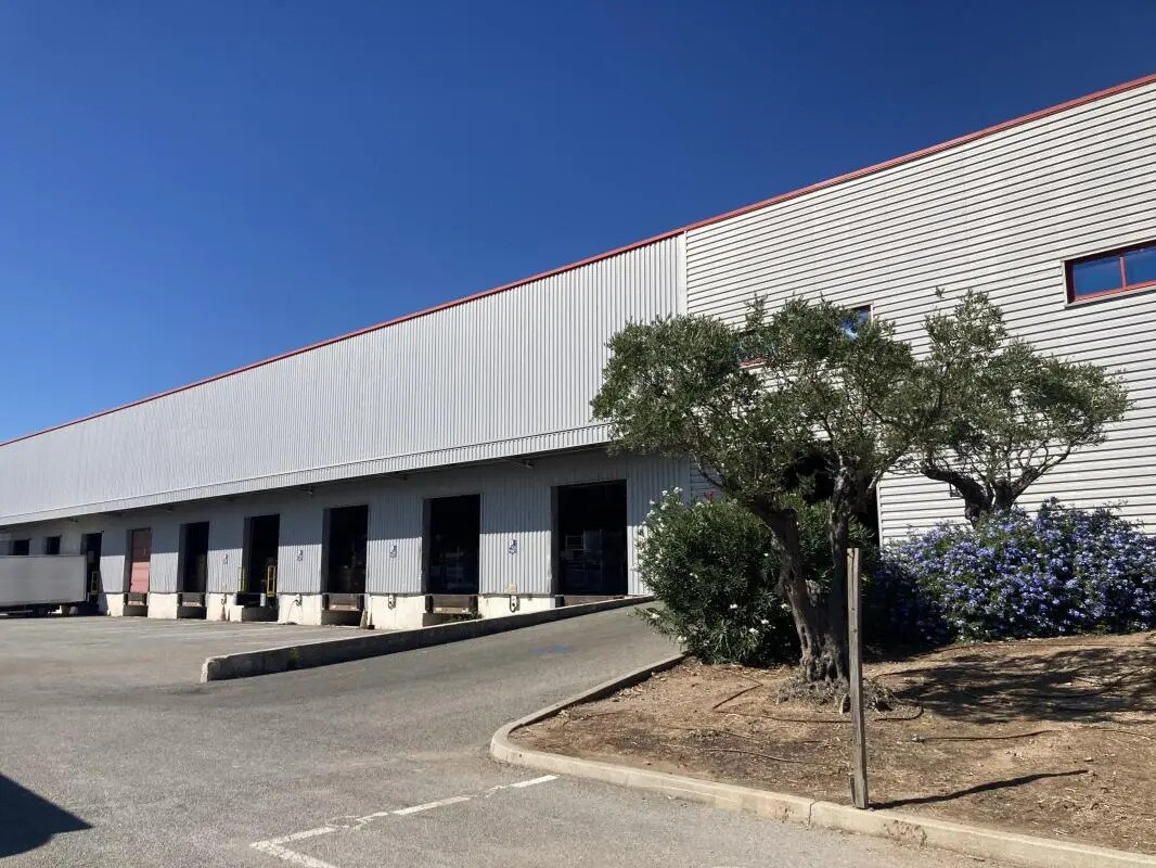 Office in Saint-Raphaël for lease Building Photo- Image 1 of 16