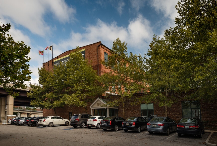 190 W Ostend St, Baltimore, MD for lease - Building Photo - Image 1 of 6