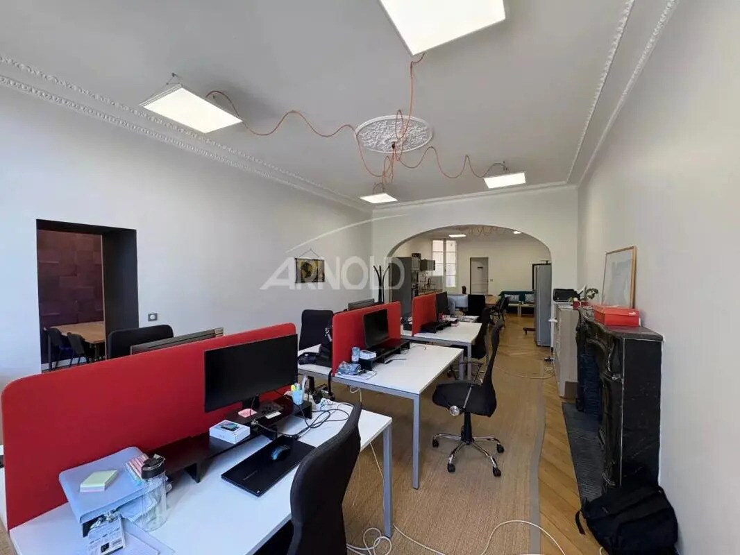  in Nantes for sale Building Photo- Image 1 of 1