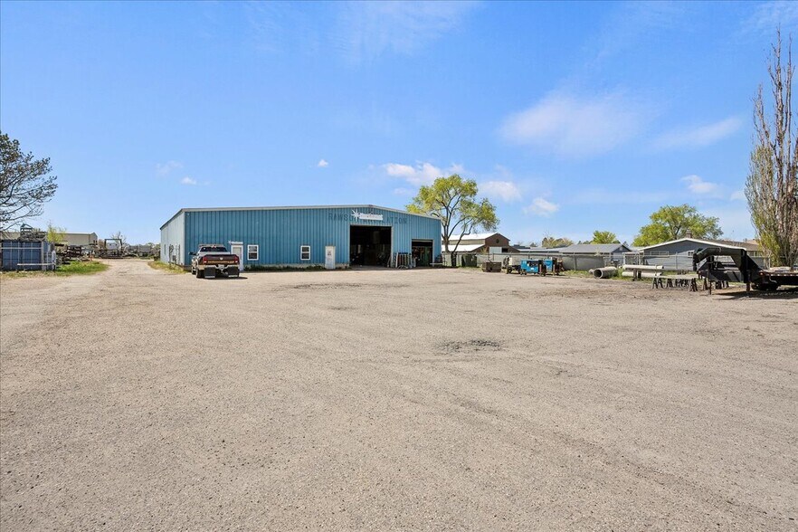 5175 W 4000 S, Hooper, UT for sale - Building Photo - Image 2 of 18