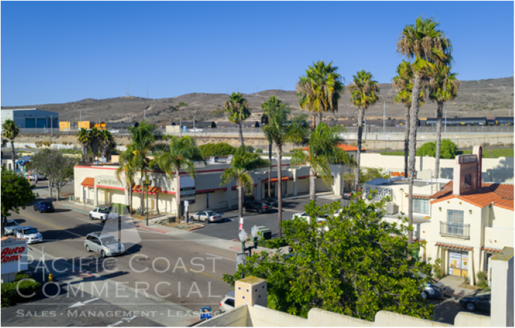 601-631 E San Ysidro Blvd, San Ysidro, CA for lease - Building Photo - Image 2 of 13