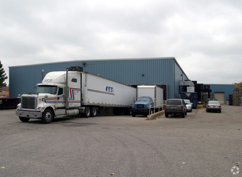 8560 Piedmont Industrial Park Dr SW, Byron Center, MI for lease - Building Photo - Image 2 of 5