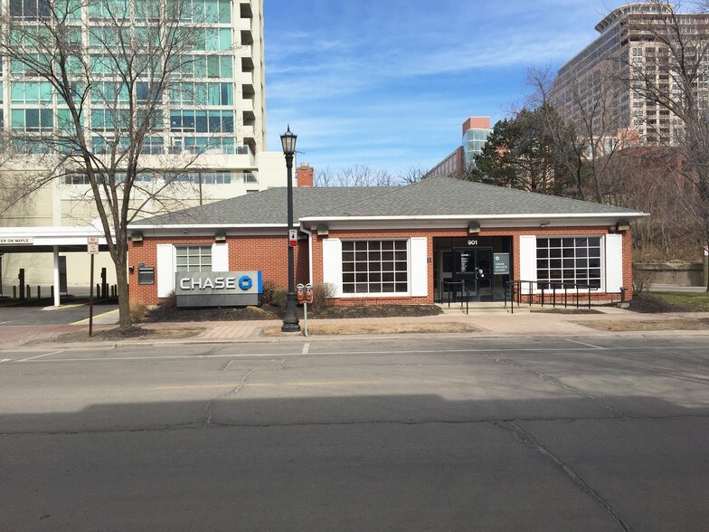 901 Grove St, Evanston, IL for sale - Building Photo - Image 1 of 1