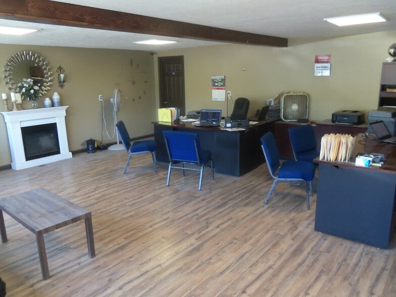 7544 Rt-31, Lyons, NY for sale - Interior Photo - Image 2 of 26