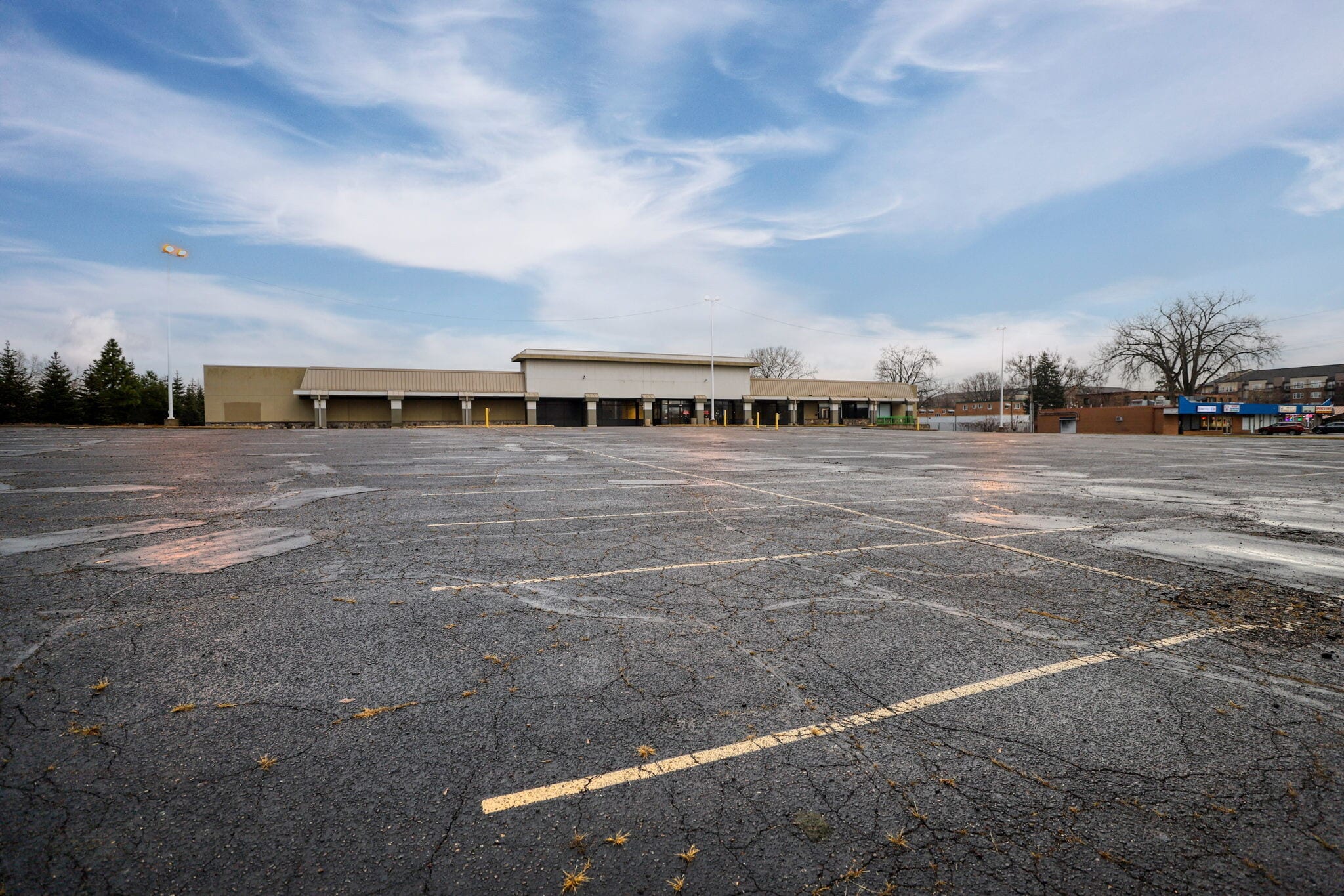 2201-2261 37th Ave NE, Columbia Heights, MN for lease Building Photo- Image 1 of 6