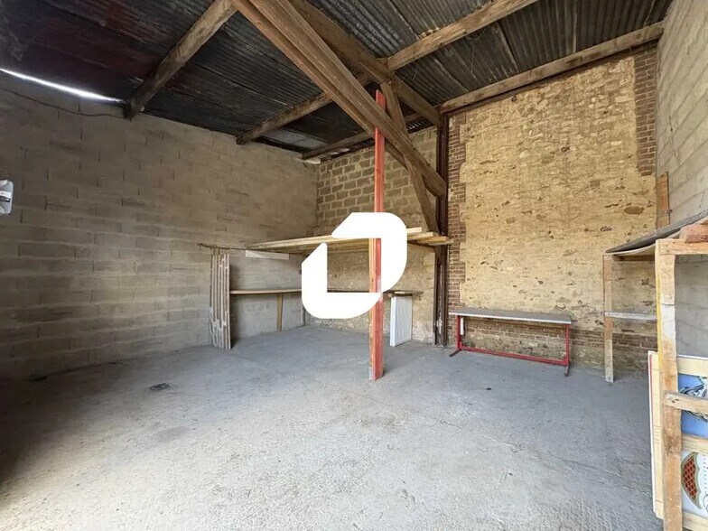 Flex in Saint-Germain-de-la-Grange for lease - Building Photo - Image 2 of 23