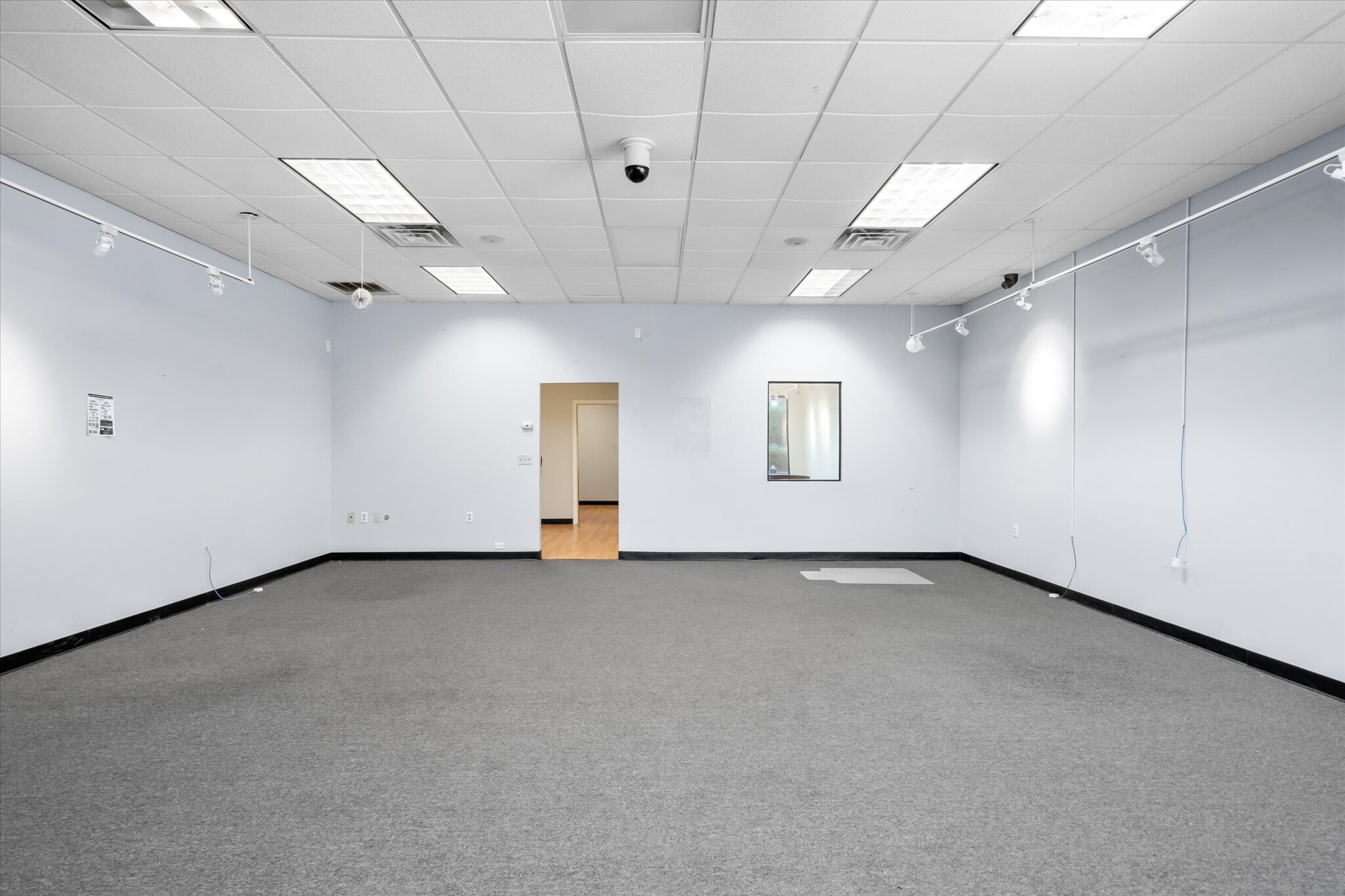 393 Davidsons Mill Rd, Jamesburg, NJ for lease Building Photo- Image 1 of 13