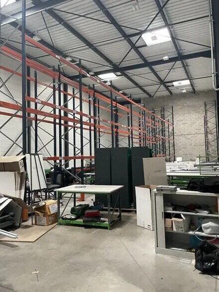 Office in Satolas-et-Bonce for lease - Interior Photo - Image 3 of 9