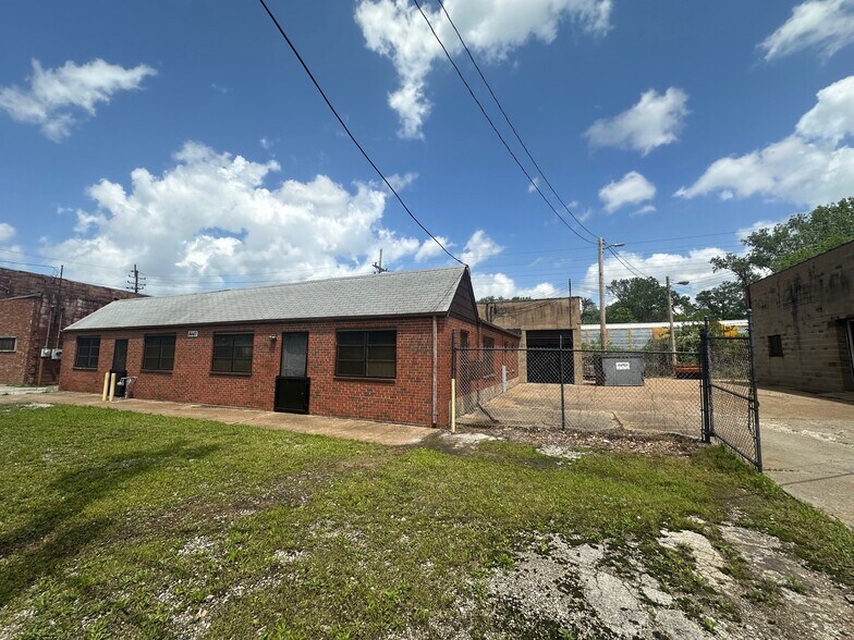 8447 Wabash Ave, Saint Louis, MO for sale - Building Photo - Image 3 of 5