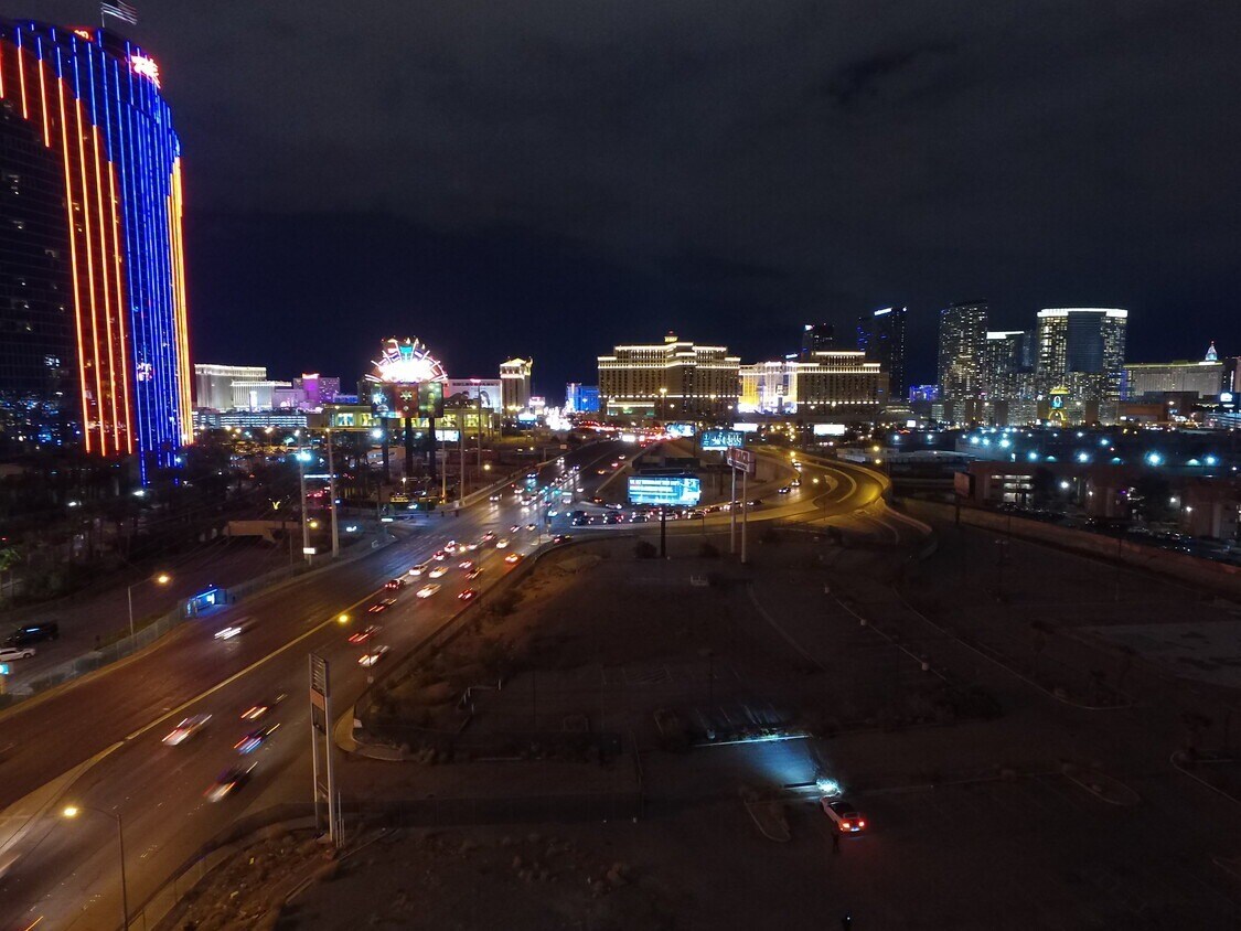 3685 W Flamingo Rd, Las Vegas, NV 89103 - SEC Flamingo & Valley View