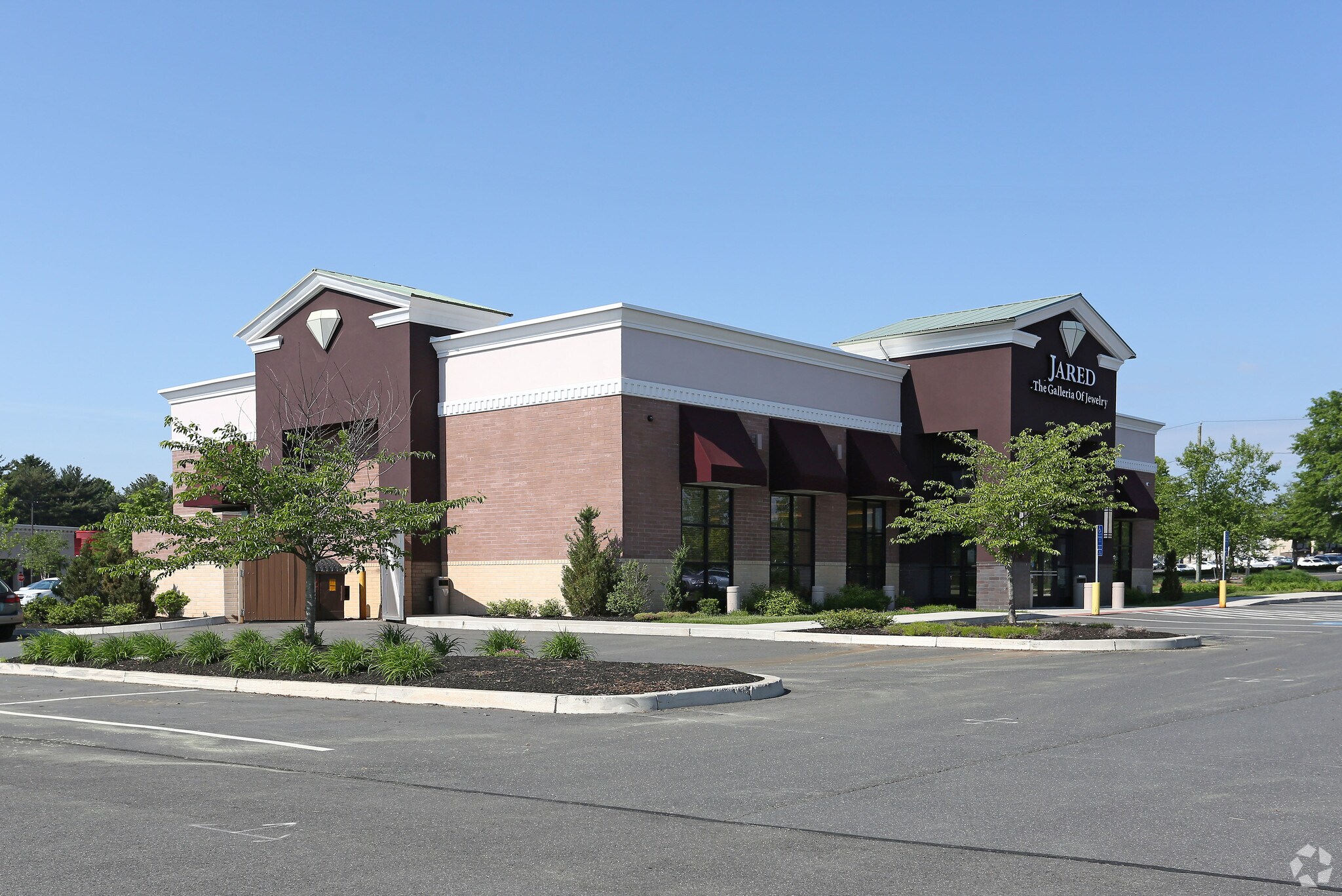 1505 New Britain Ave, West Hartford, CT 06110