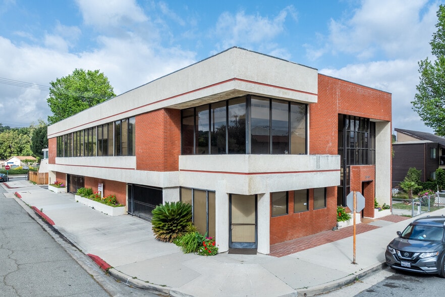 24303 Walnut St, Santa Clarita CA - Commercial Real Estate