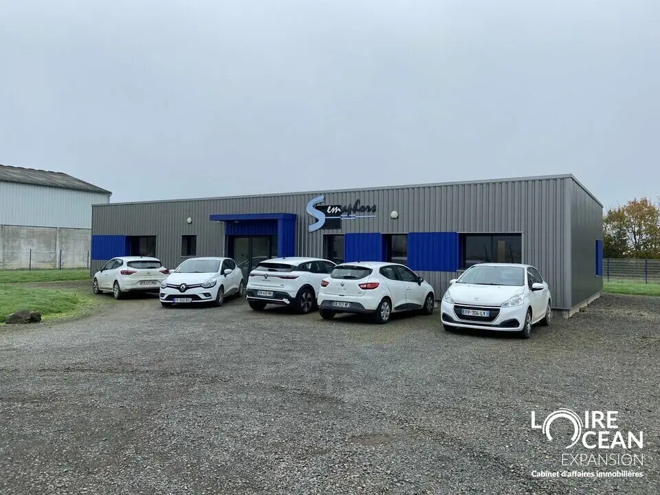 Office in SAINT PIERRE MONTLIMART for sale Building Photo- Image 1 of 9