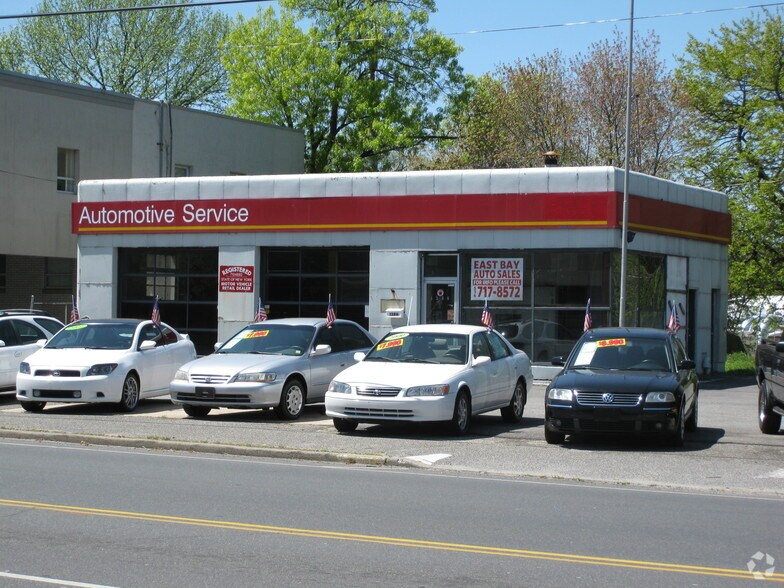 1386 Wantagh Ave, Wantagh, NY for sale - Primary Photo - Image 1 of 1