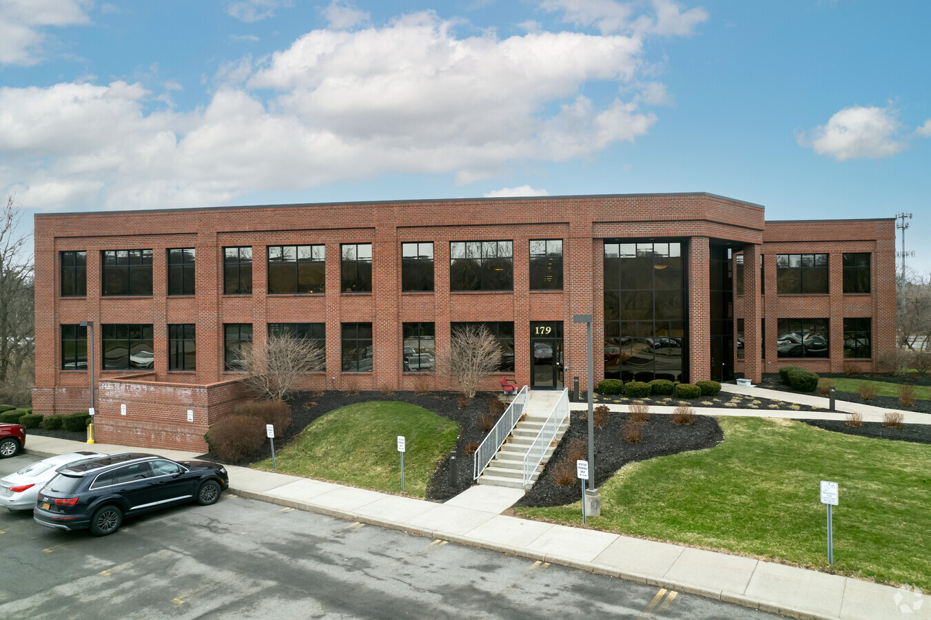 175 Sullys Trl, Pittsford, NY 14534 - Corporate Crossings Office Campus ...