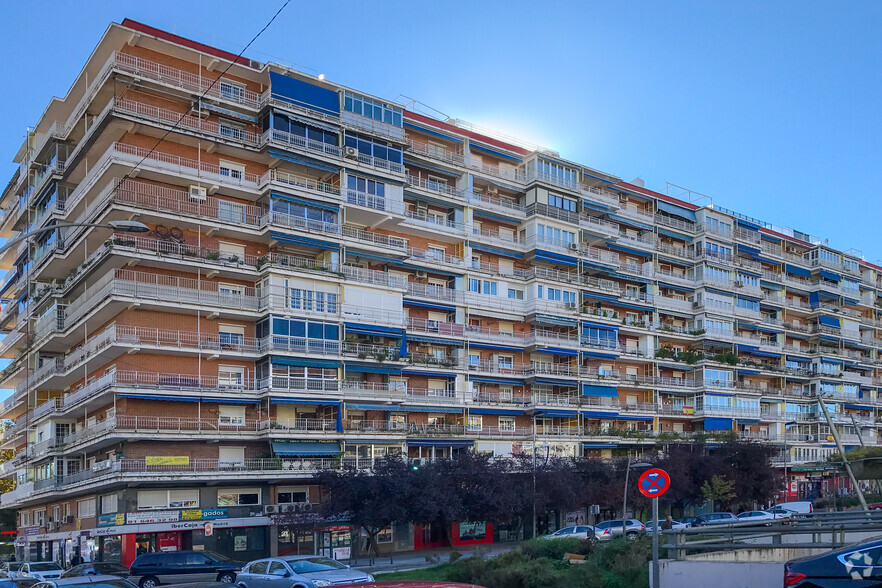 Multifamily in Alcorcón, MAD for sale - Building Photo - Image 2 of 2