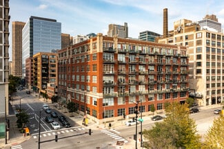 More details for 333 S Desplaines St, Chicago, IL - Coworking for Lease