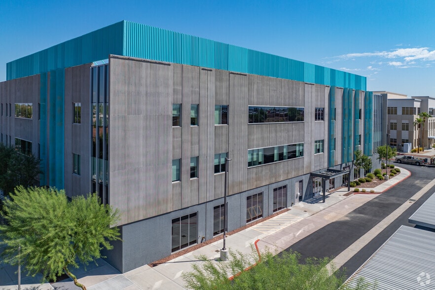 10825 W McDowell Rd, Avondale, AZ for lease - Building Photo - Image 2 of 3