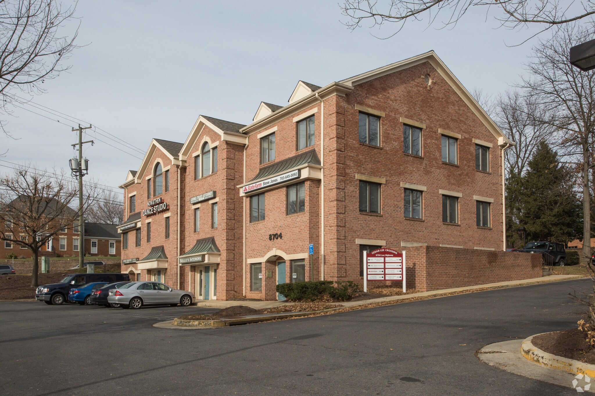 8704 Lee Hwy, Fairfax, VA 22031 CedarLee Crossing