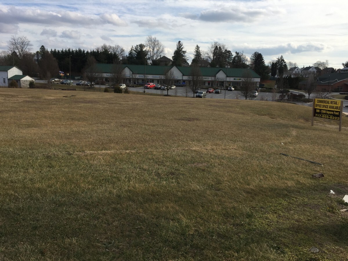 100 Bailey Dr, Stewartstown, PA 17363