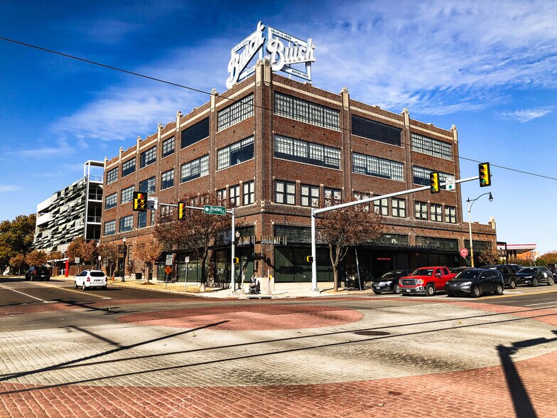 1101 N Broadway Ave, Oklahoma City, OK for lease - Building Photo - Image 2 of 14
