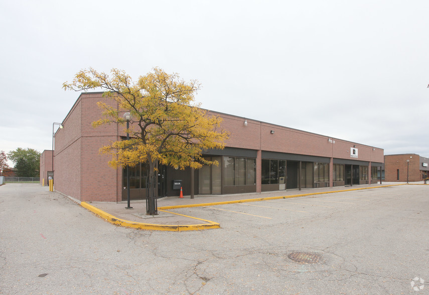 2526 Speers Rd, Oakville, ON for lease - Building Photo - Image 1 of 2