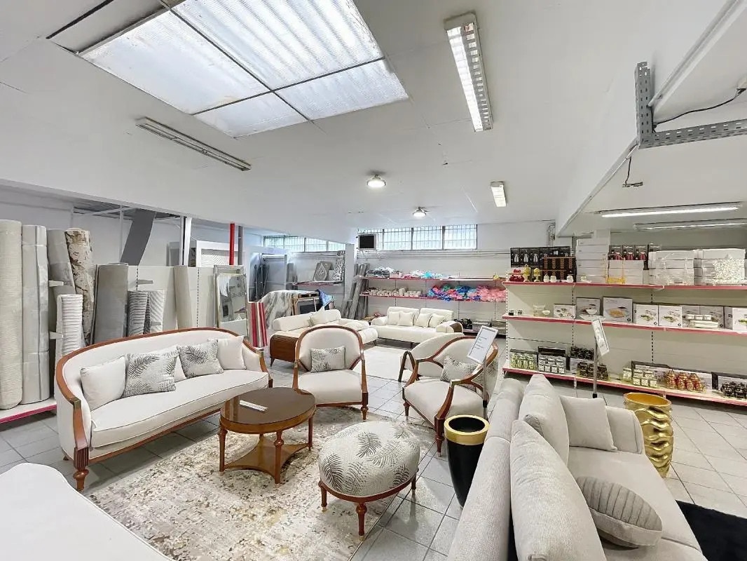 7 Rue Galilée, Villeurbanne for lease Interior Photo- Image 1 of 11