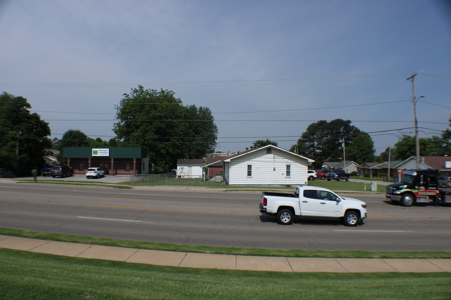 200 Linwood Dr, Paragould, AR for sale - Primary Photo - Image 1 of 1