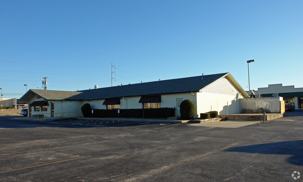 332 E Camp Wisdom Rd, Duncanville, TX for sale - Building Photo - Image 3 of 4